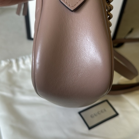 Gucci Small Marmont Mattelasse Camera Bag - Picture 9 of 14